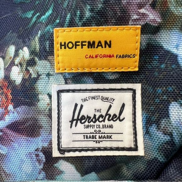 Herschel Supply Co - Fifteen Hip Pack, Winter Floral Hoffman Collection - Picture 6 of 14